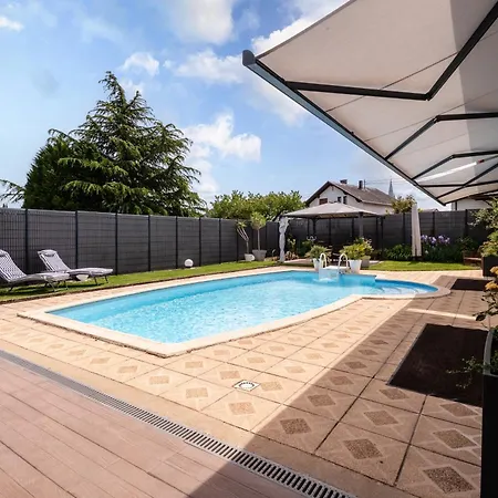 Beatrice - Piscine Bed & Breakfast Hochfelden